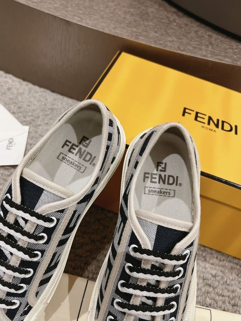 Fendi Low Shoes